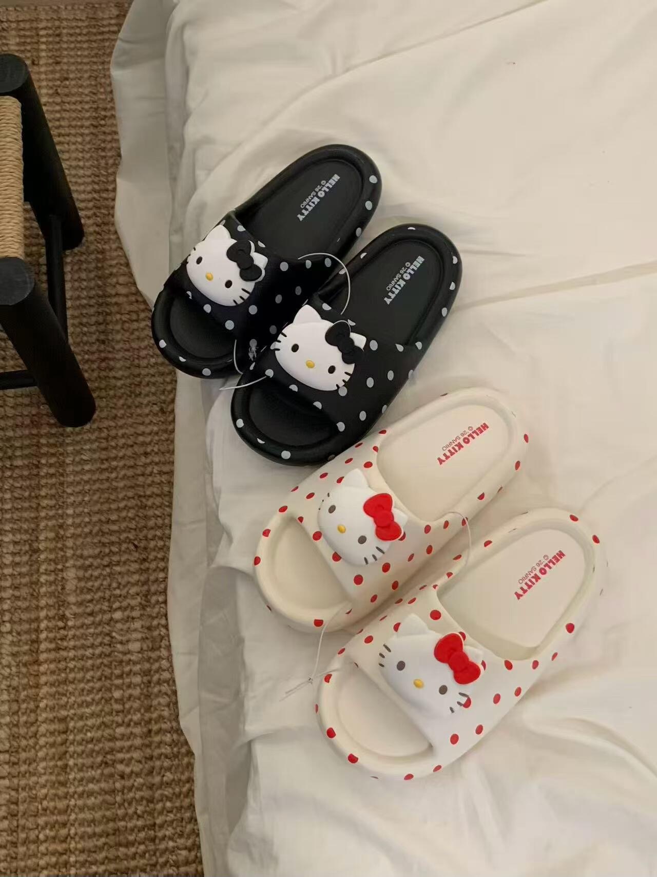 【預購】正版授權 Sanrio 三麗鷗 Hello Kitty 豹紋 波點 格紋 立體大頭 防水 拖鞋 多款可選