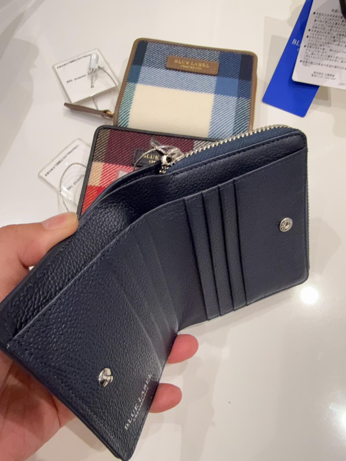 BL58  女裝銀包$999