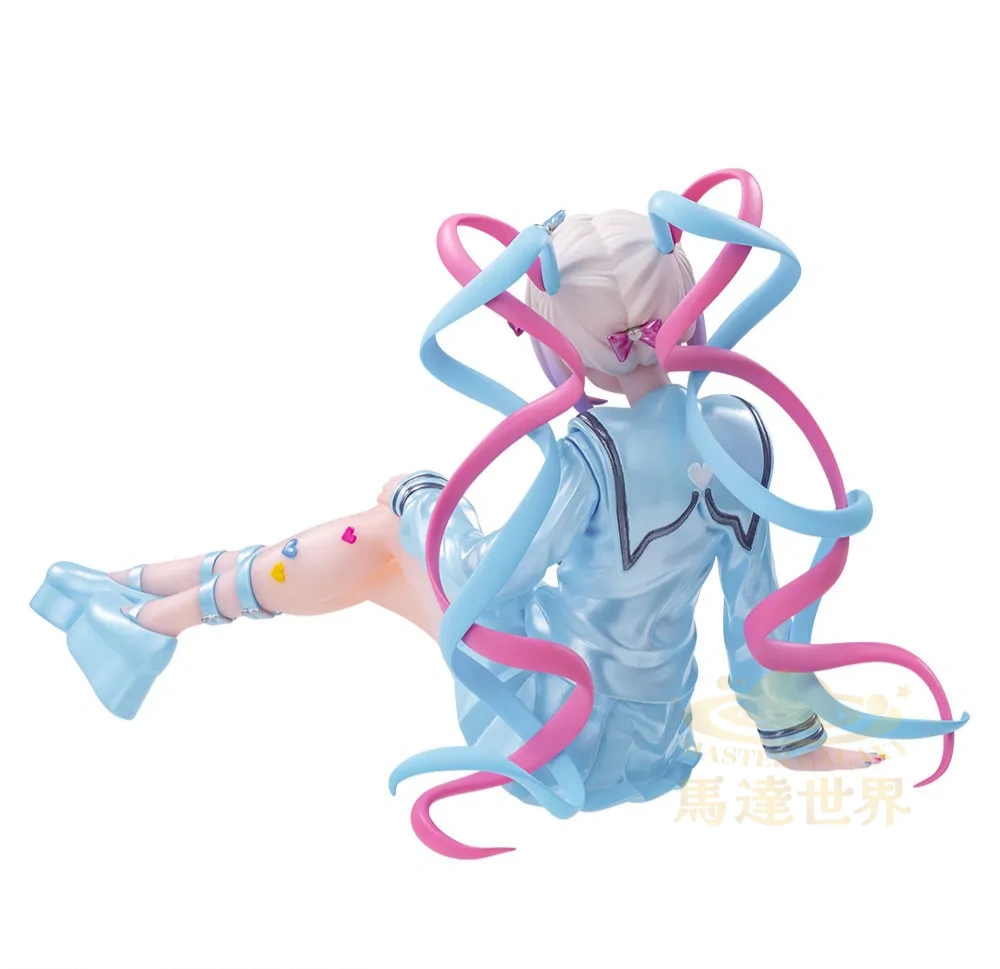 Streamer Girl's Heavy Addiction - The Most Adorable Angel-chan Figure