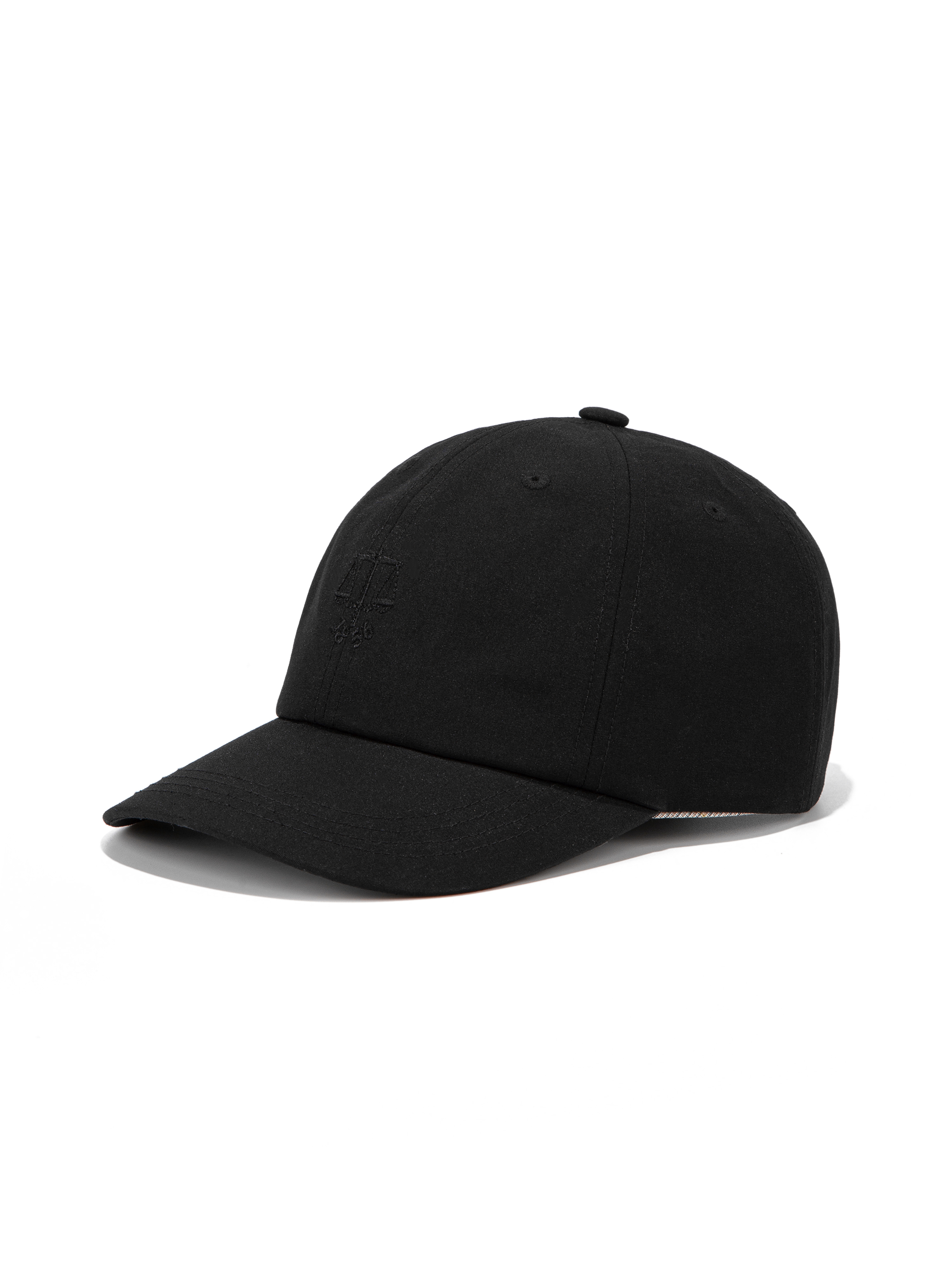 防潑水 Badge Baseball Cap