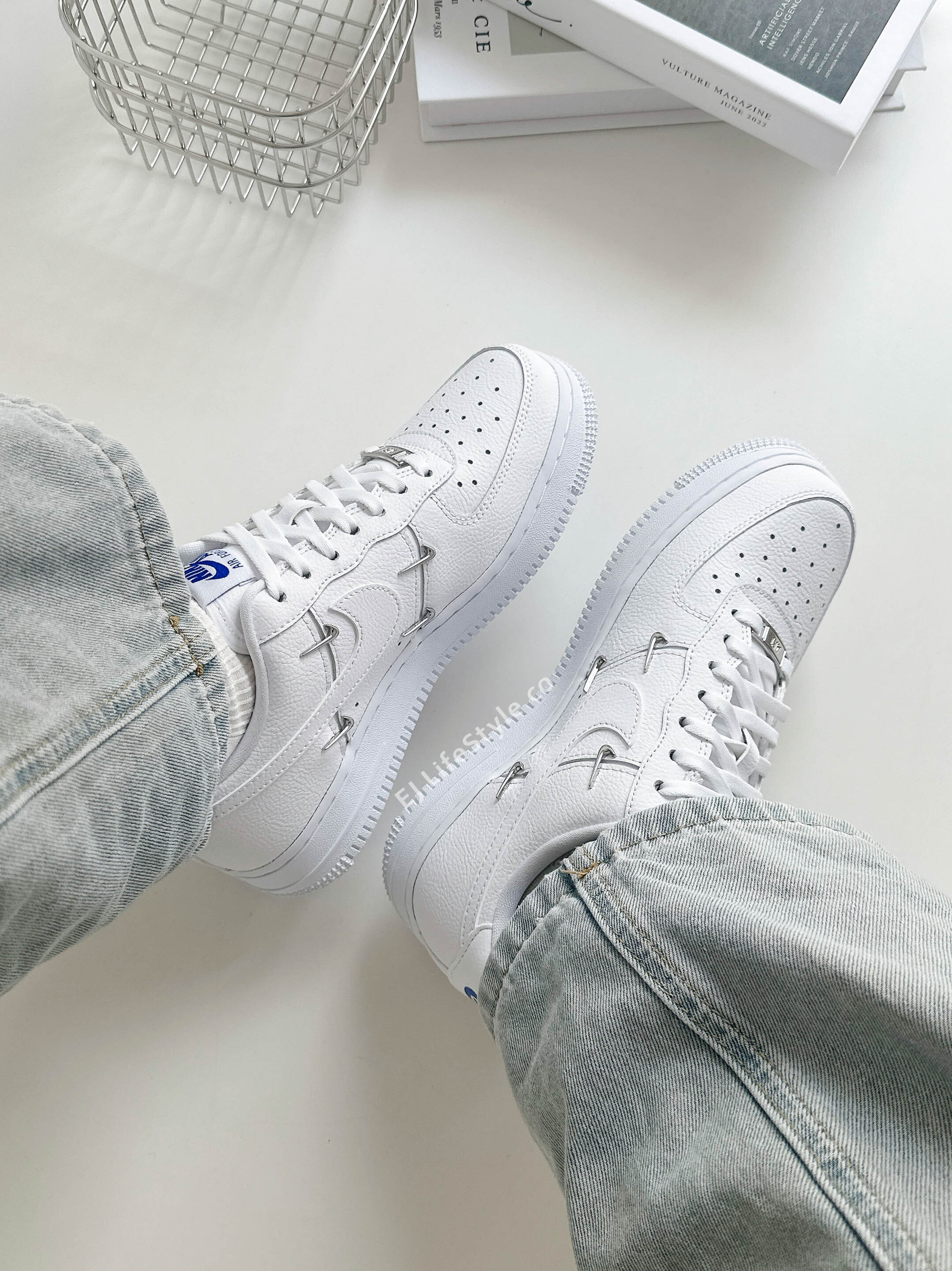 NIKE AIR FORCE 1 '07 LX ''Chrome Luxe" AF1 白藍 銀勾 白銀 四勾 小銀勾 泫雅同款 女鞋 CT1990-100 / 現貨