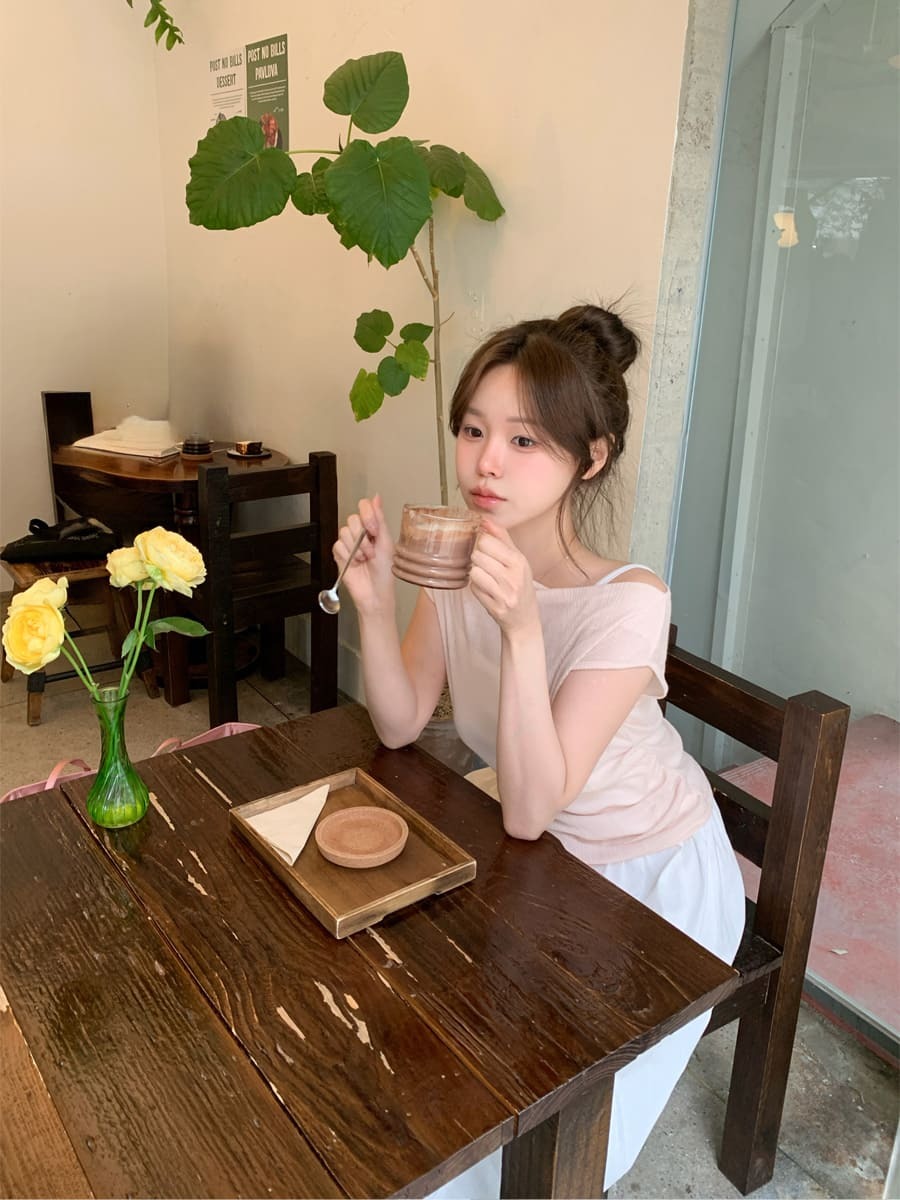 韓國Cherrykoko授權 女性柔美修身細絲紋垂領上衣