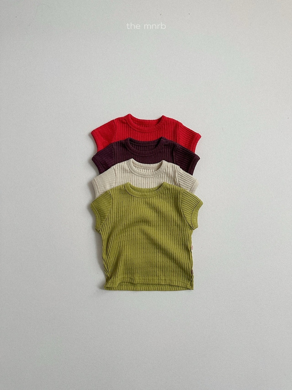 韓國🇰🇷Minirobe 坑條合身Ｔ恤(S-XL)