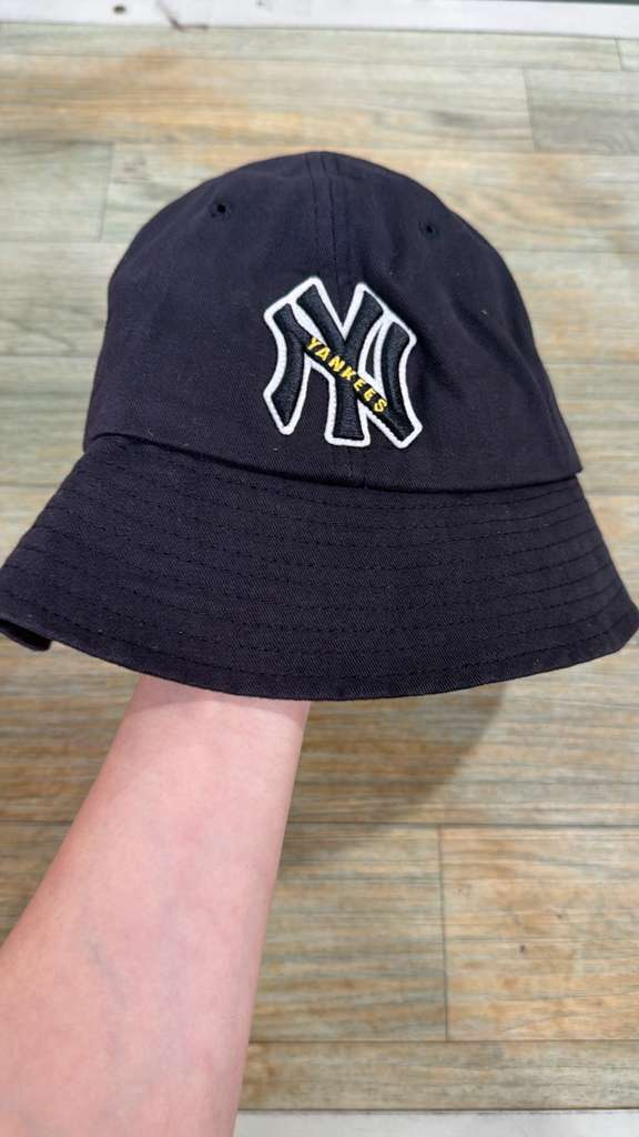 ZX004 MLB 黑色NY logo漁夫帽