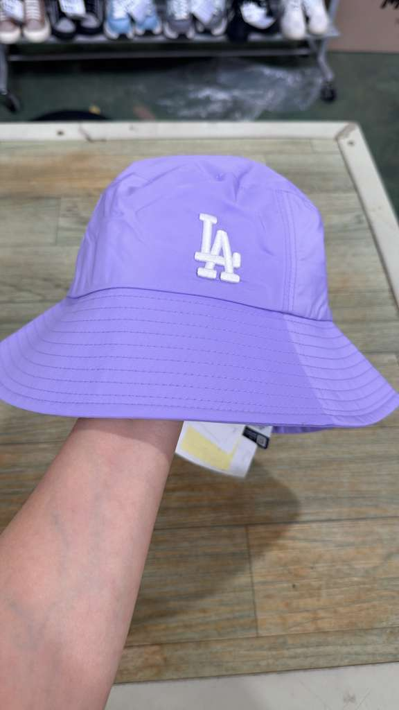 ZX110 MLB 紫色LA logo 漁夫帽 SIZE57