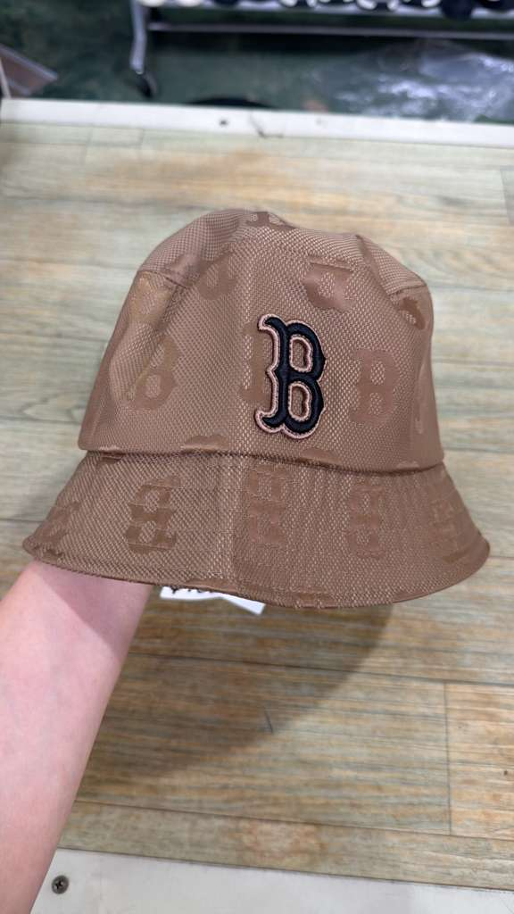 ZX114 MLB 啡色B logo 暗花漁夫帽