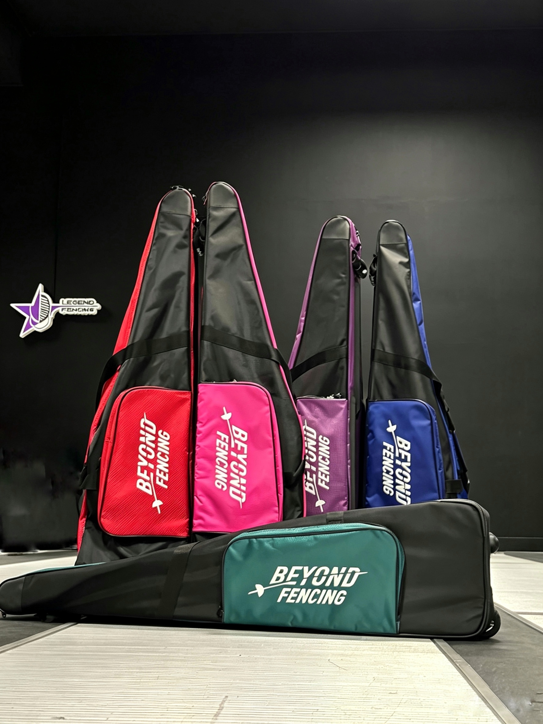 Beyond “Light” 花劍小劍車