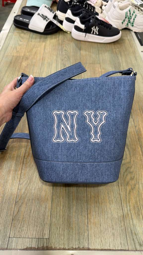 ZX052 MLB 牛仔色NY logo菜籃子包 26x13cm