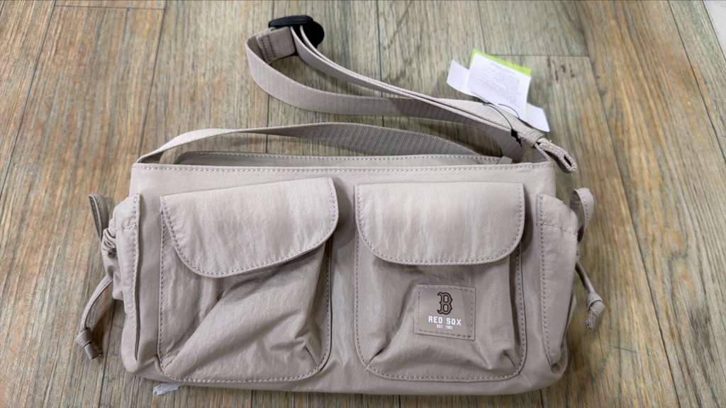 ZX085 MLB DR1色多口袋crossbody bag 26x13cm
