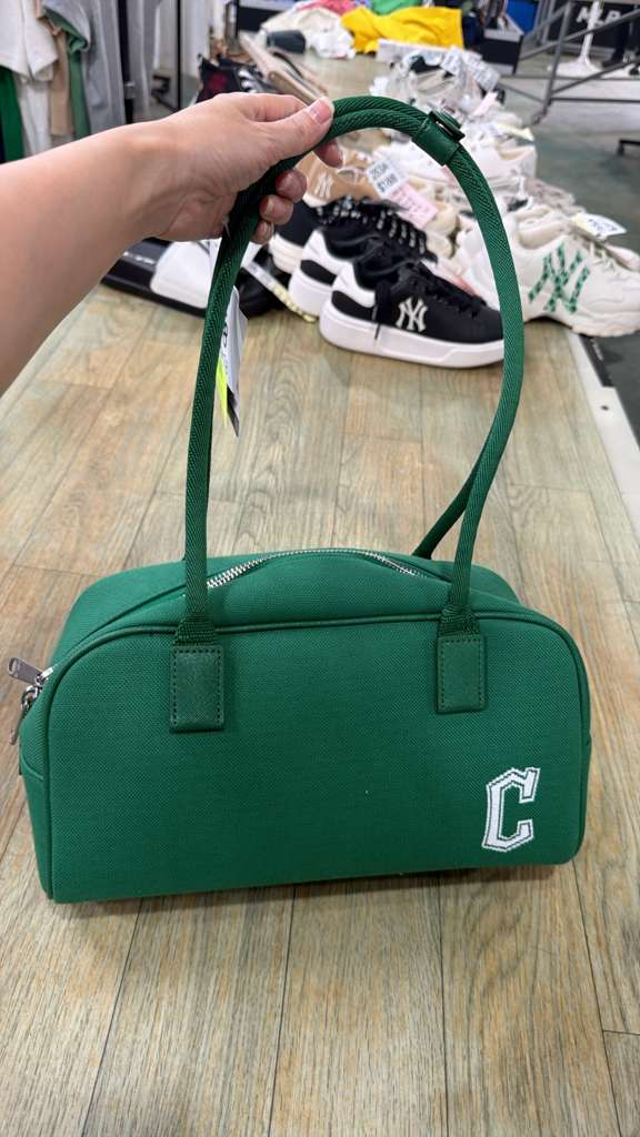 ZX092 MLB 綠色C logo保齡球包 28x18cm