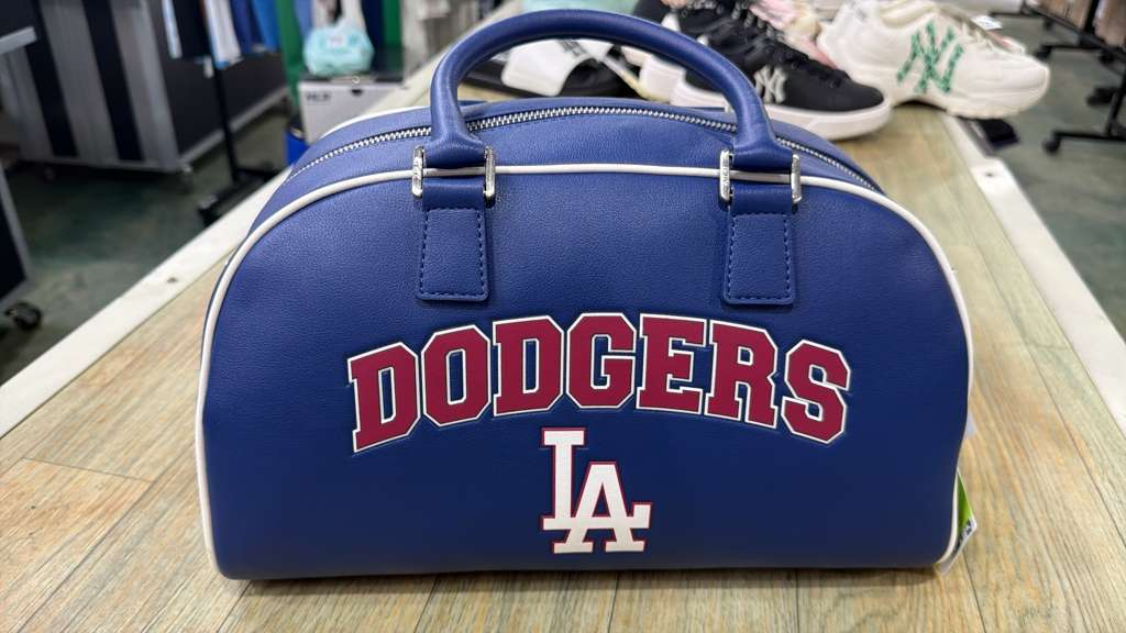 ZX094 MLB 藍色DODGERS LA logo手挽包 34x23cm