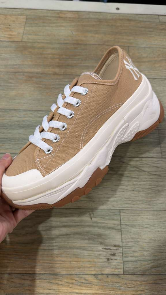 ZX253 MLB 淺啡色NY logo厚底鞋