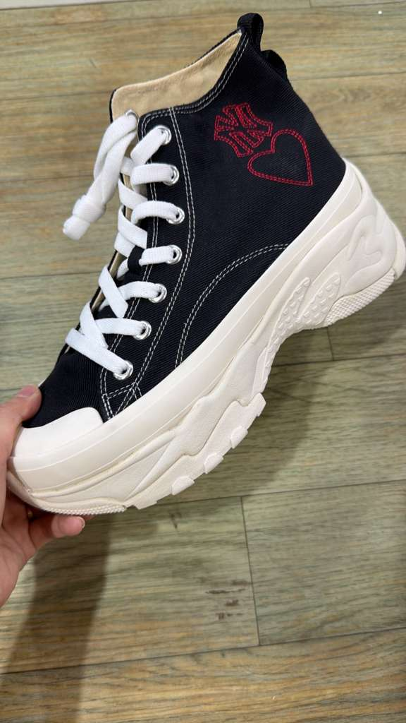 ZX262 MLB 黑色紅心NY logo中筒厚底鞋