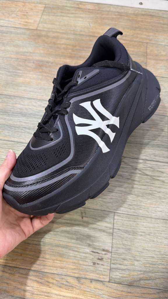 ZX266 MLB 黑色NY logo波鞋