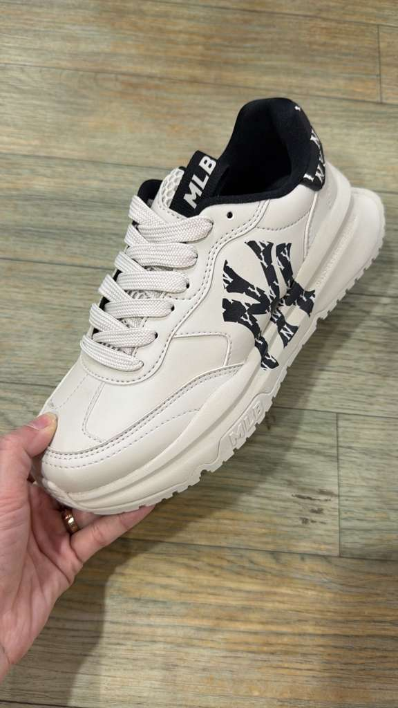 ZX146 MLB 白色NY logo波鞋