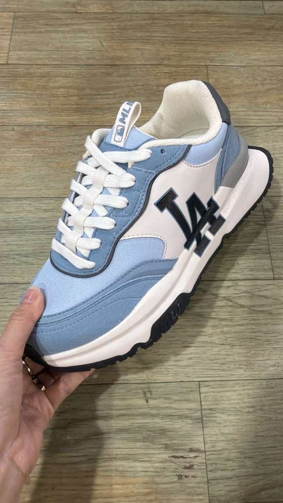 ZX157 MLB 藍色拼白色LA logo 波鞋