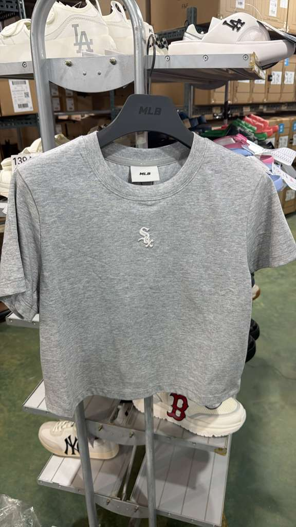 ZX267 MLB 刺繡 Logo 短版 Tee 灰色