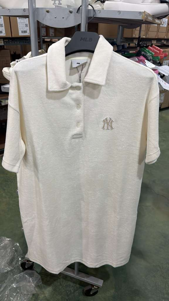 ZX272 MLB NY 奶白 Polo 上衣