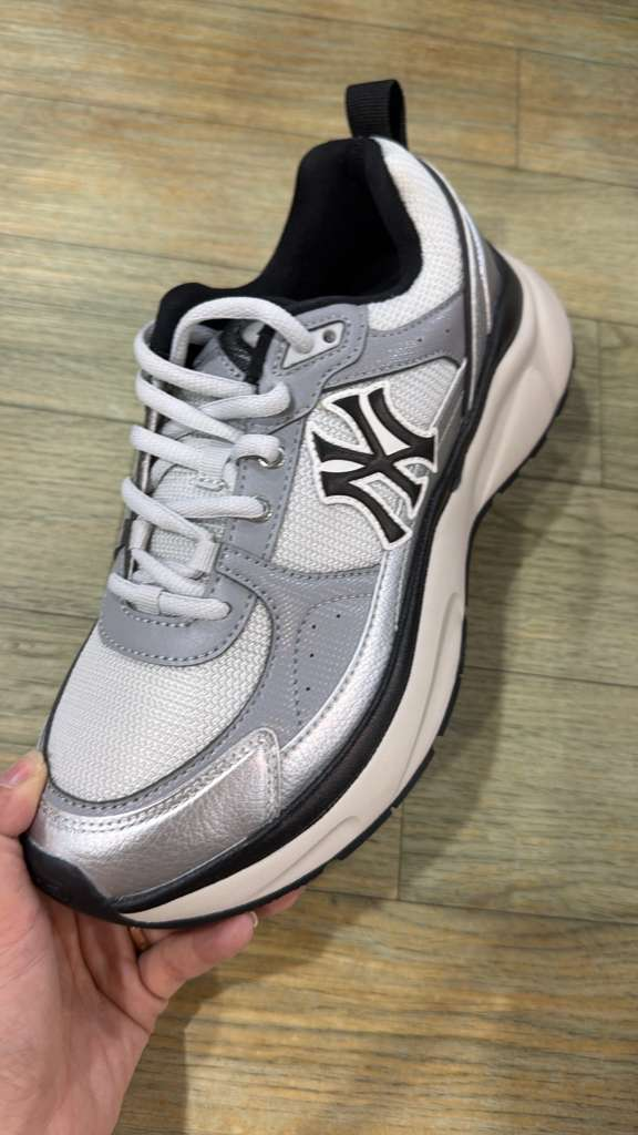 ZX202 MLB 時空銀色NY logo波鞋