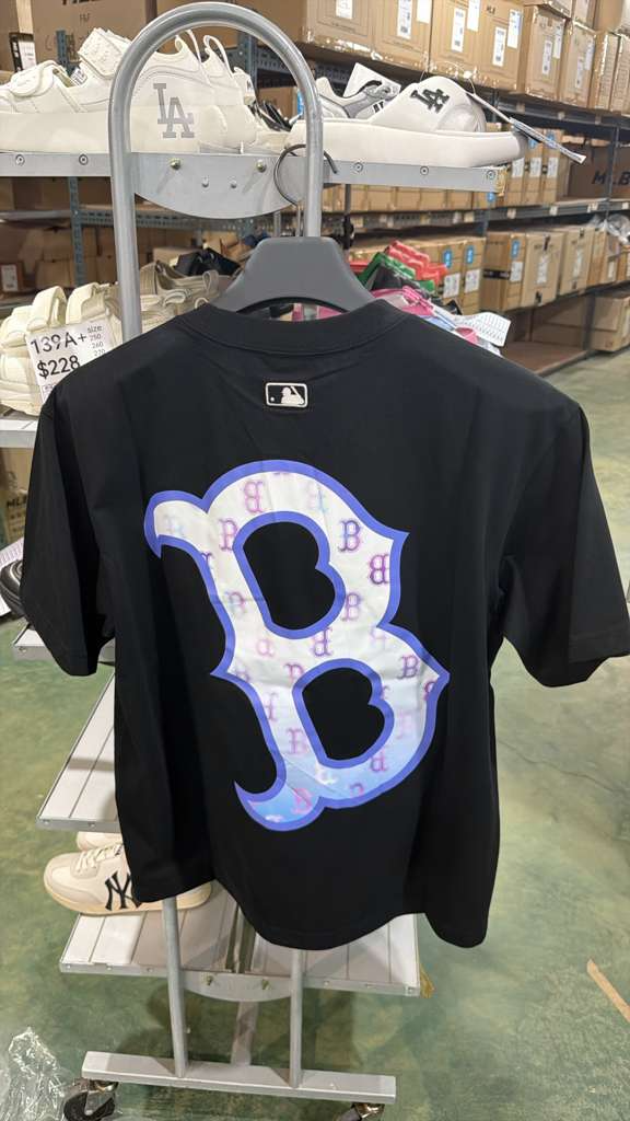ZX288 MLB 黑色漸變B logo TEE SIZE M