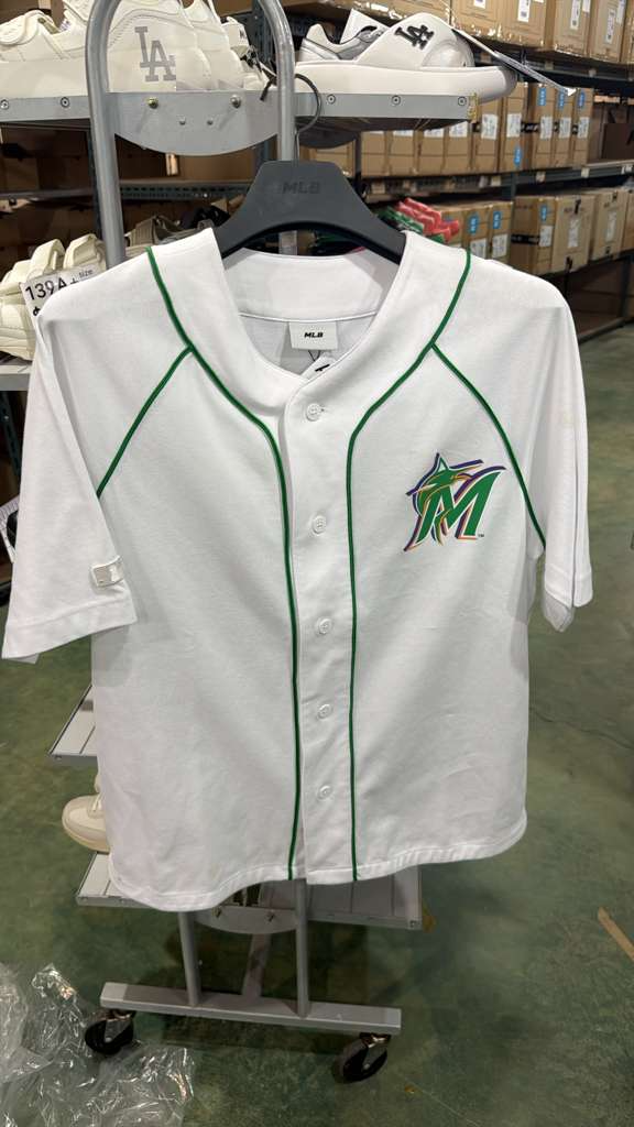 ZX389 MLB 學院風拼色滾邊開襟棒球襯衫