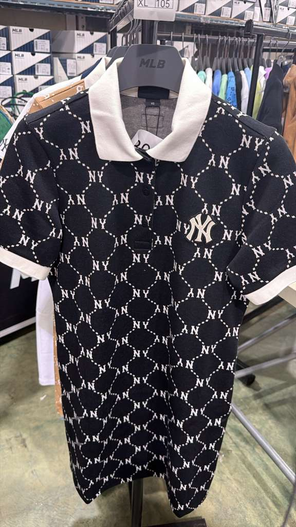 ZX300 MLB 黑色滿版NY logo 連身裙