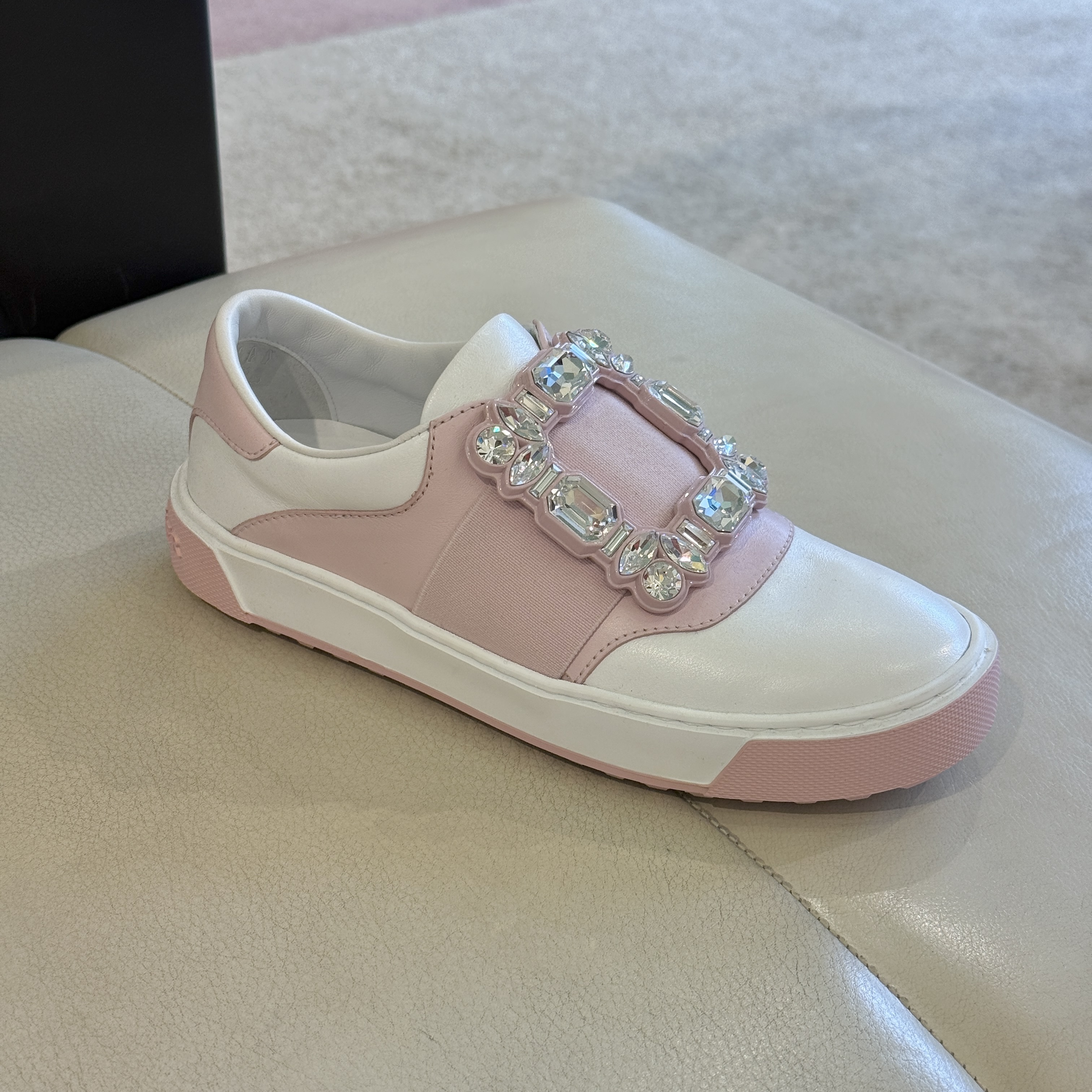 Roger Vivier RV Very Vivier strass sneakers pink