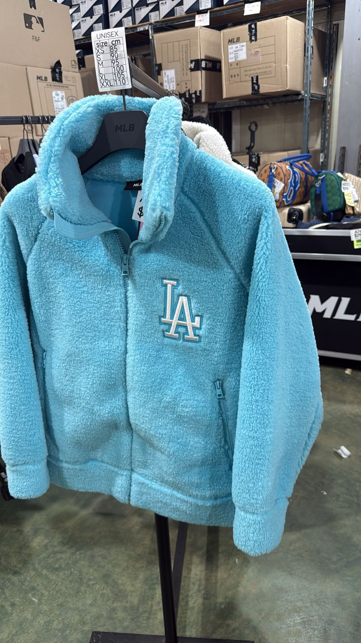 ZX351 MLB 藍色毛毛LA logo長袖開胸外套