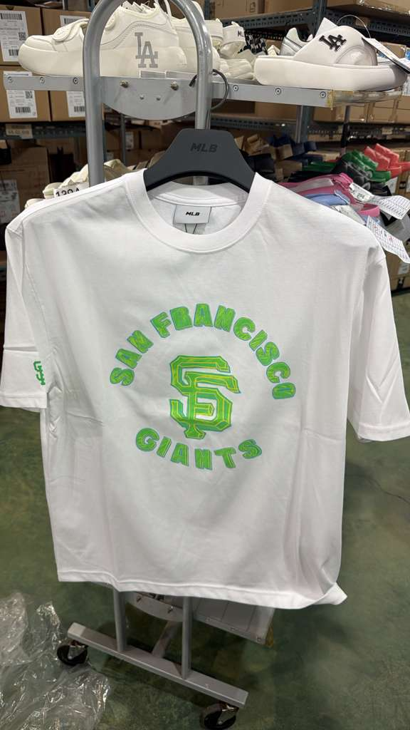 ZX379 MLB 白撞綠色SF logo Tee SIZE M