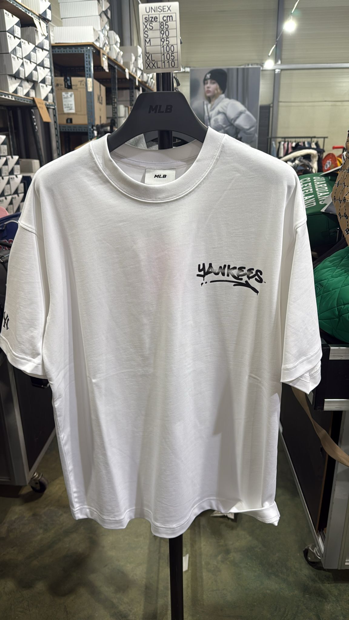 ZX426 MLB YANKEES 塗鴉短TEE 白色
