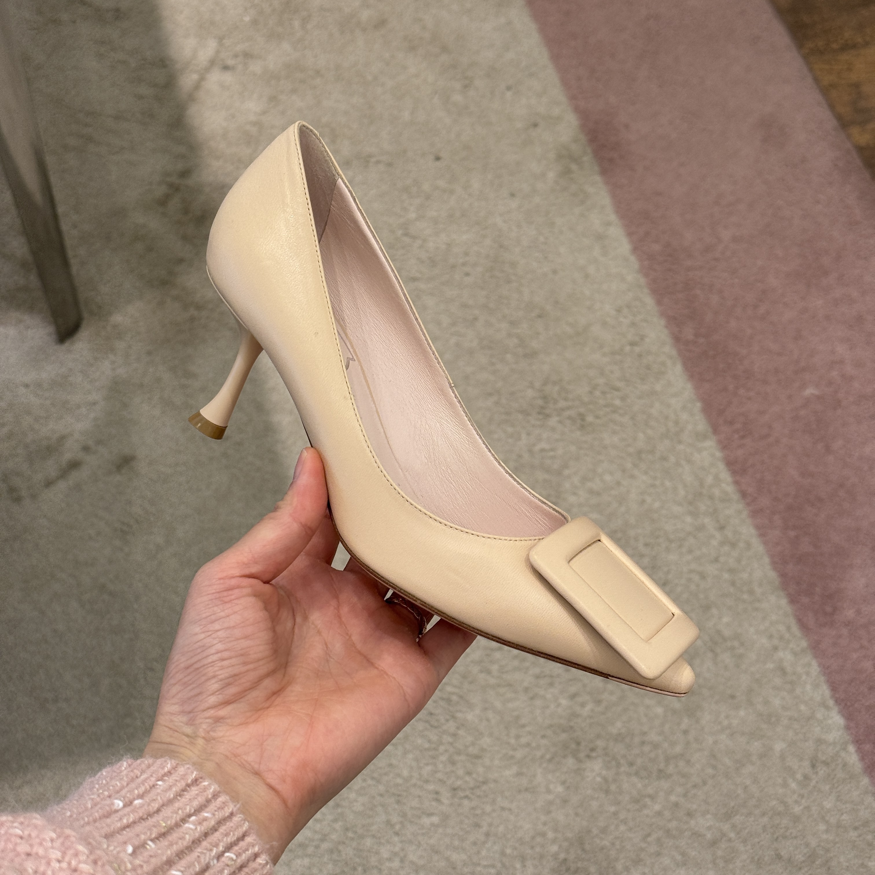 Roger Vivier RV viv in the city heels nude beige 65mm