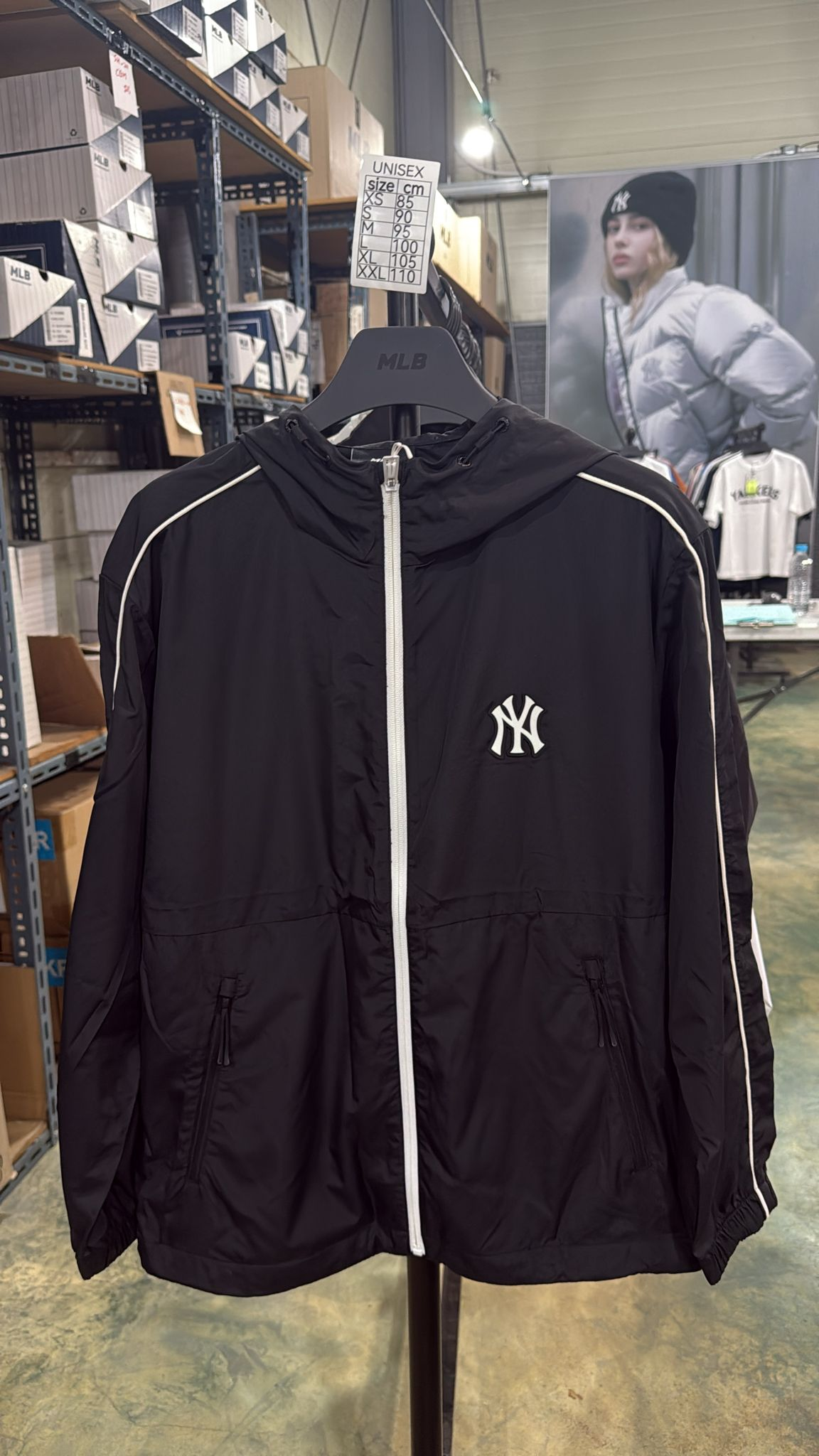 ZX402 MLB 黑色間條B logo 長袖開胸外套