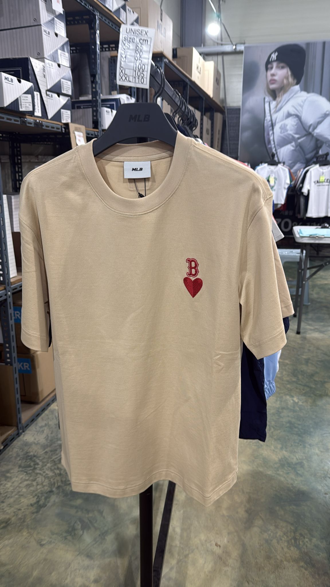ZX408 MLB 杏色B logo 紅心心 TEE