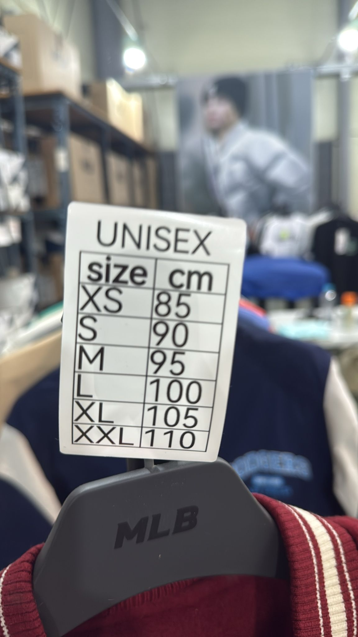 ZX313 MLB 紅色圖案開胸長袖外套
