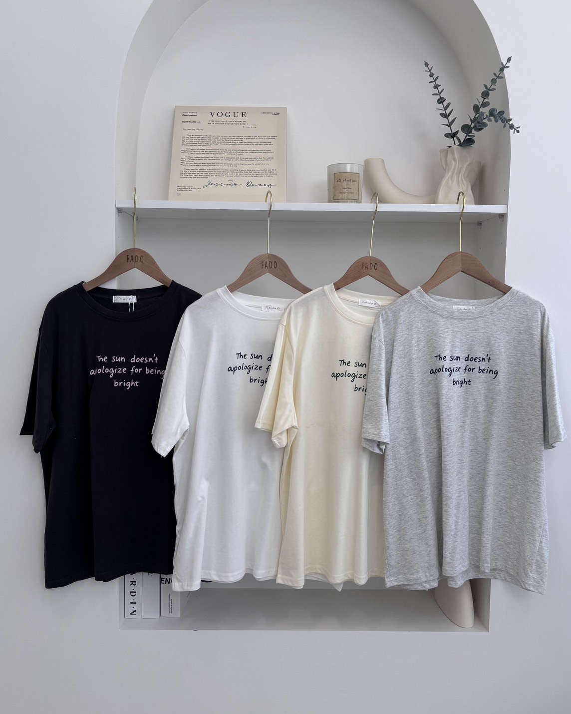 法朵Fado shop｜簡約療癒手寫英文字母冰爽棉T 0215131 四色