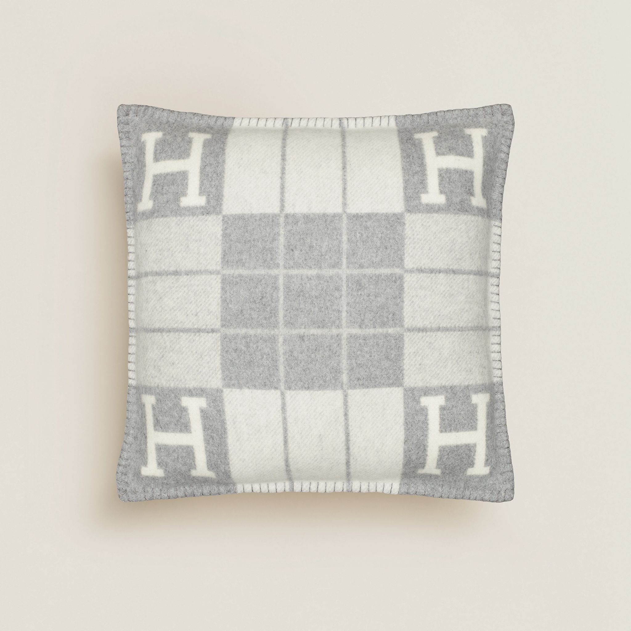 Avalon III pillow small model Écru Gris Clair 50x50cm