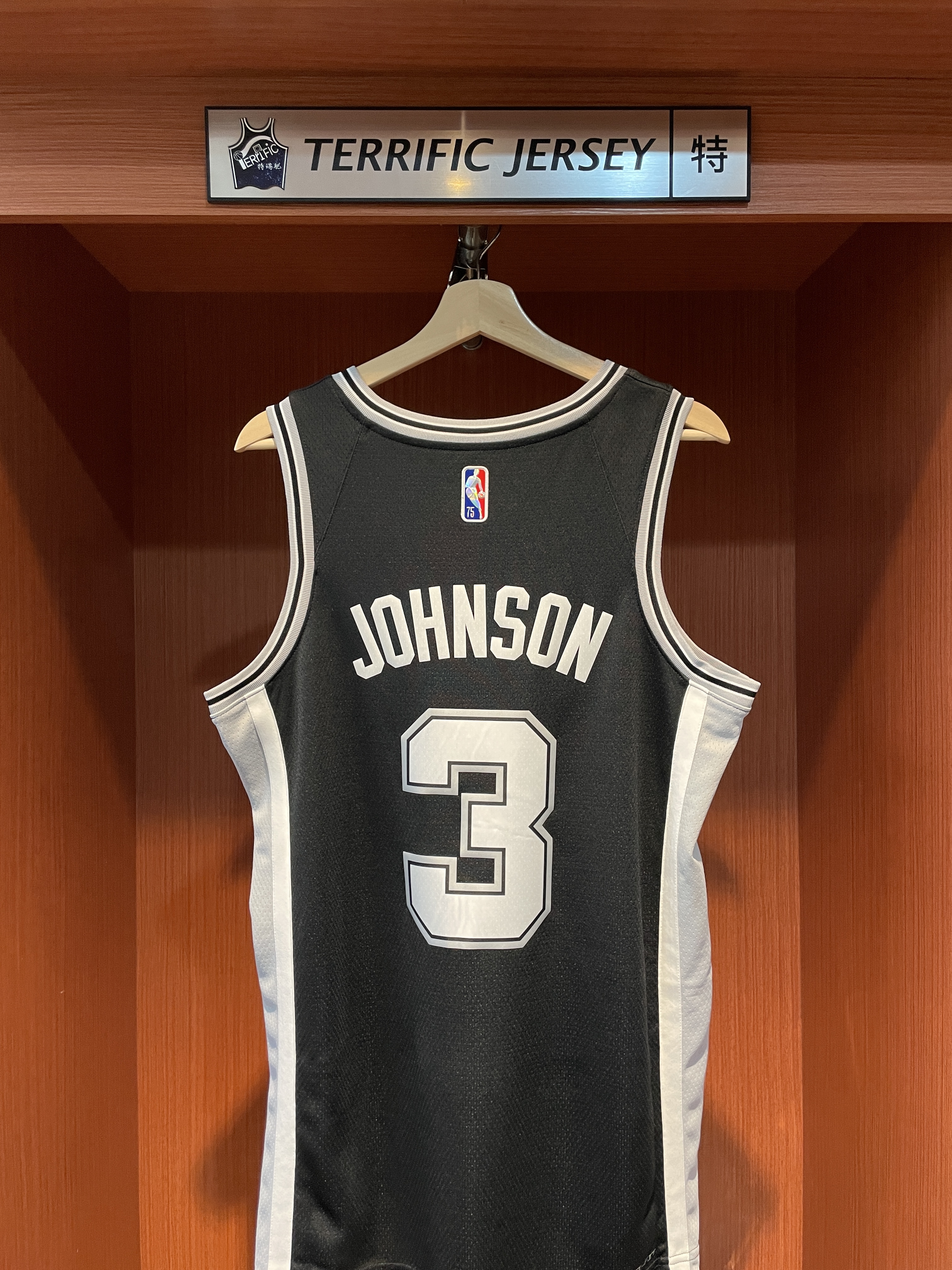 NBA球衣 Keldon Johnson 聖安東尼奧馬刺黑 75周年 鑽石標 Icon Nike Swingman 球迷版 熱轉印 含贊助商標 全新