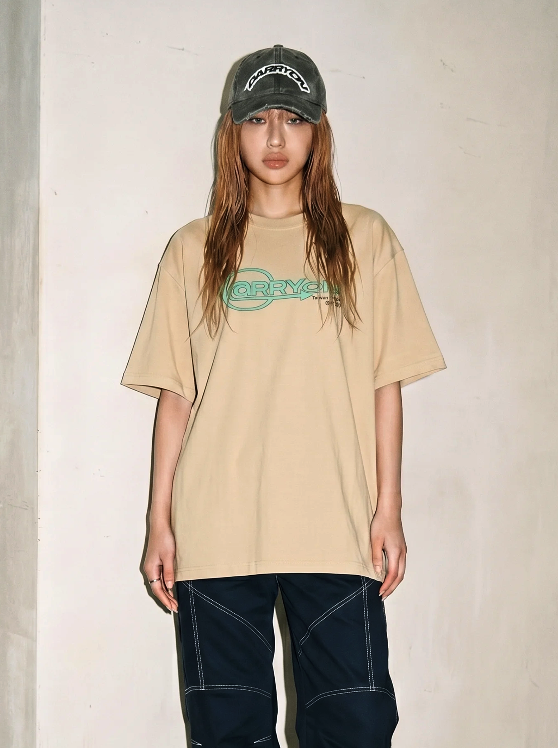CARRYON 26SS Pre-Release Arrow Logo Tee 經典 箭頭 短T 卡其