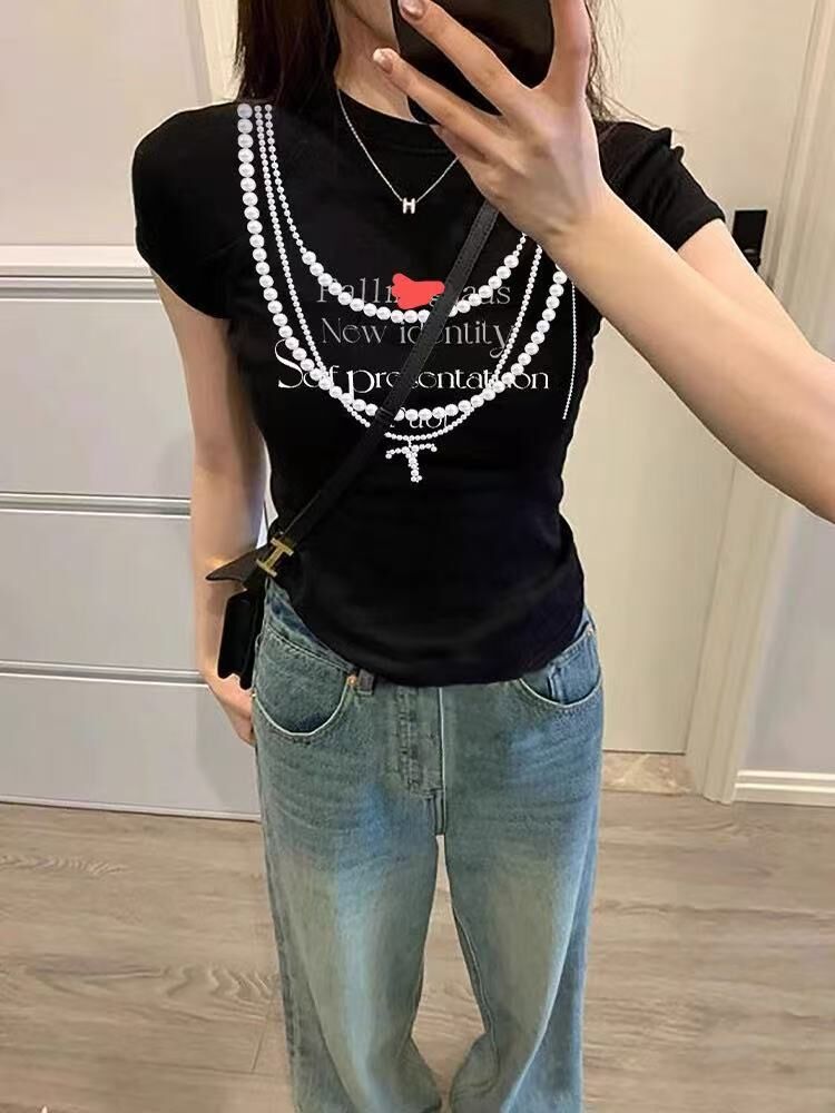 珍珠項鍊印花 合身 T-SHIR