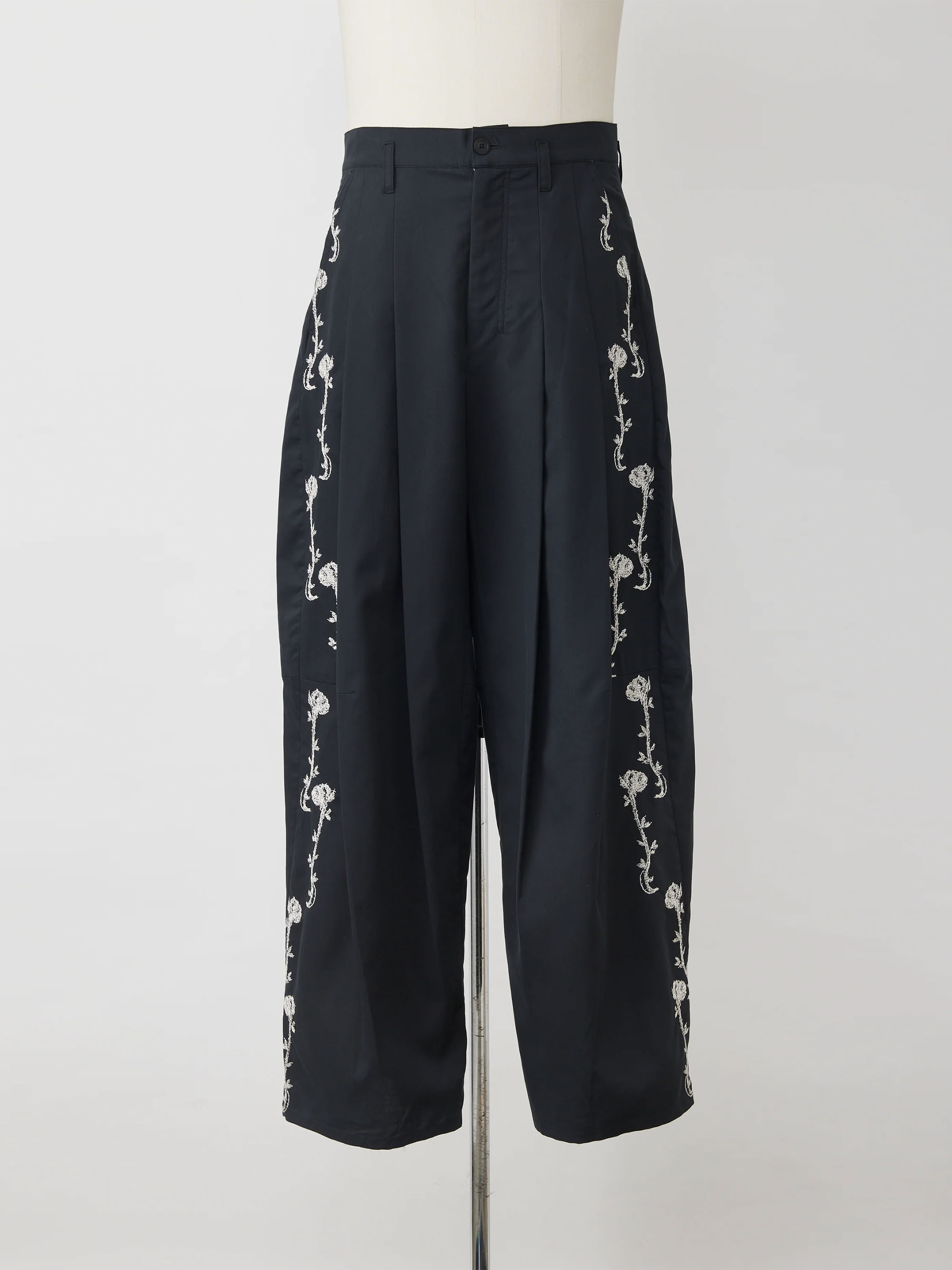 SHINYAKOZUKA  HI, BAGGY WITH EMBROIDERY