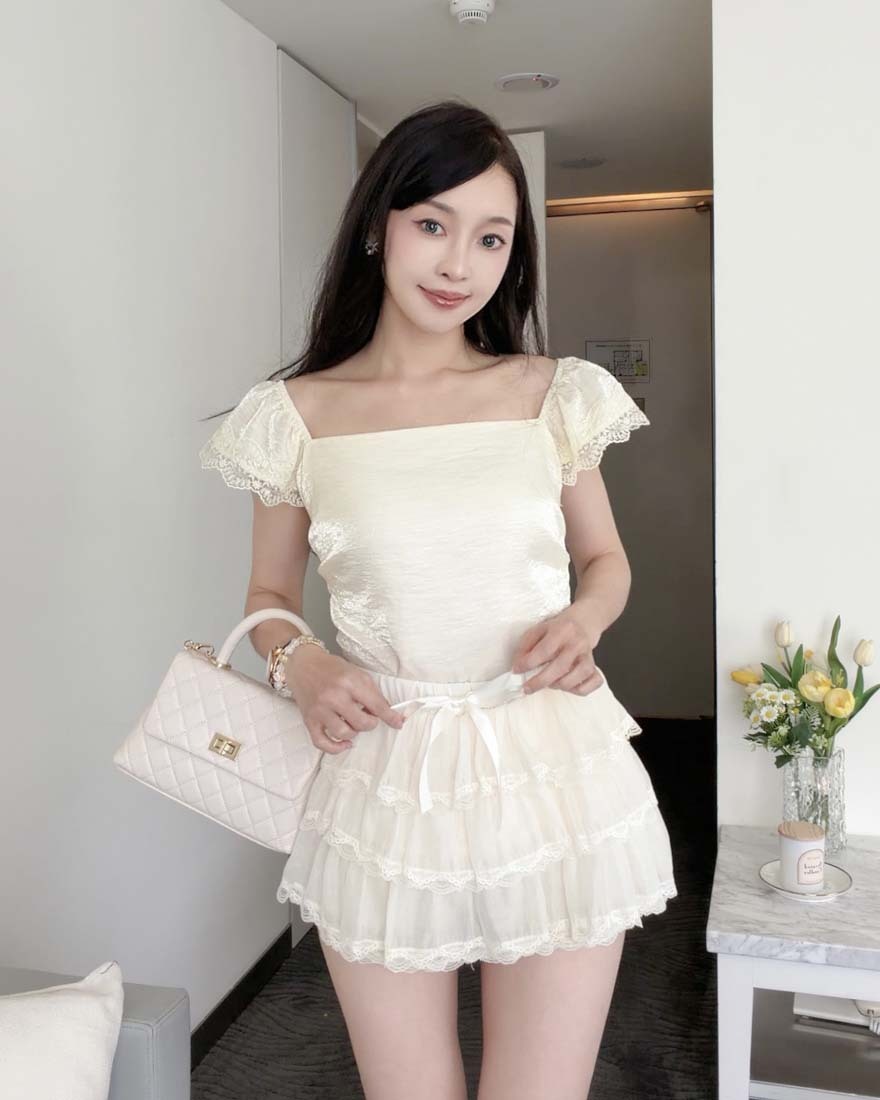 LINA LINA甜心歐蕾層次蕾絲網紗蝴蝶結短裙-奶油杏