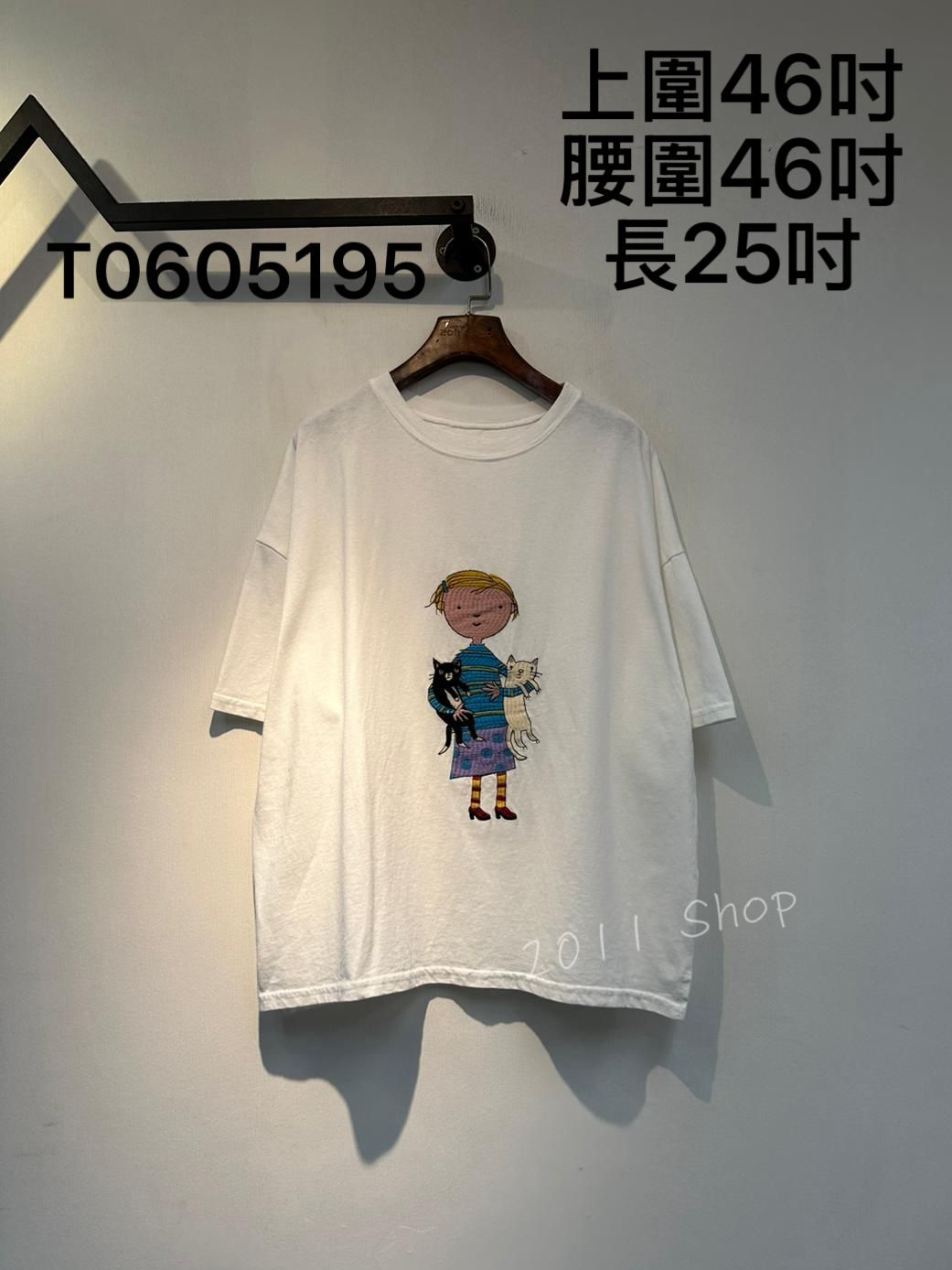 出口日本刺繡黑白貓女孩T恤 上圍46吋 腰圍46吋 長25吋 T0605195