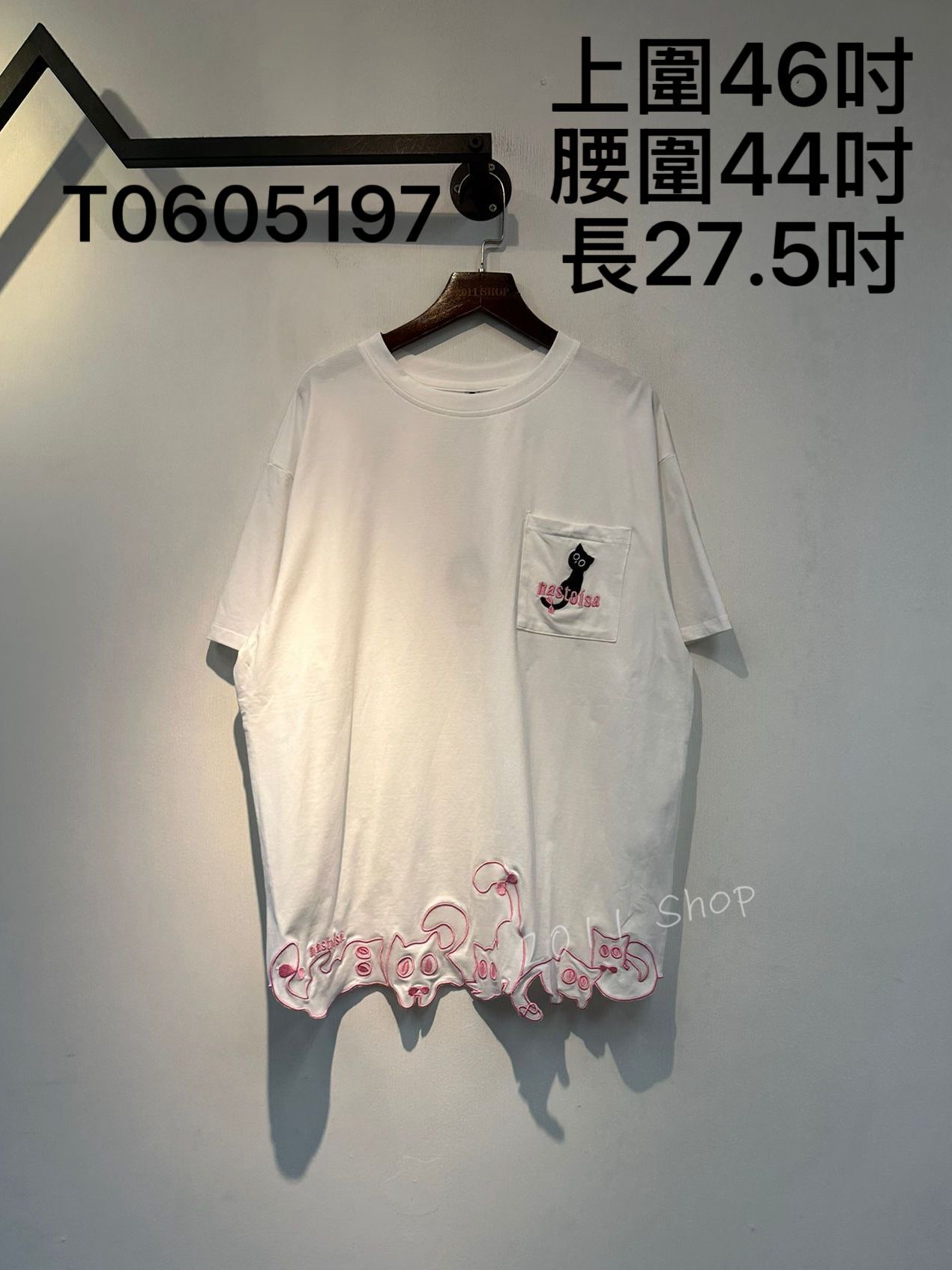 出口日本特色貓咪刺繡下擺TOP 上圍46吋 腰圍44吋 長27.5吋 T0605197