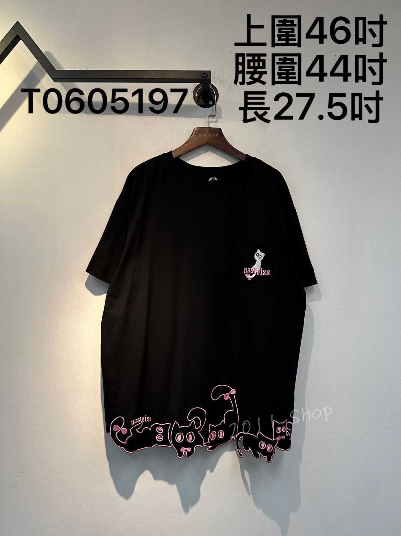 出口日本特色貓咪刺繡下擺TOP 上圍46吋 腰圍44吋 長27.5吋 T0605197