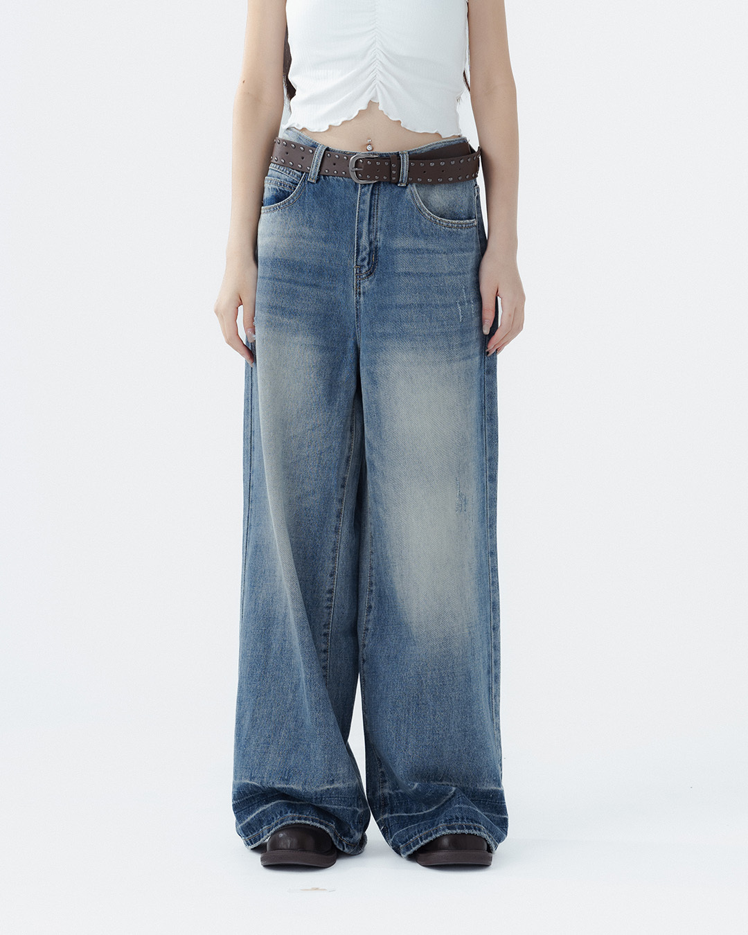 Washed distressed jeans with belt. S/M/L【04011887】in stock+pre-order