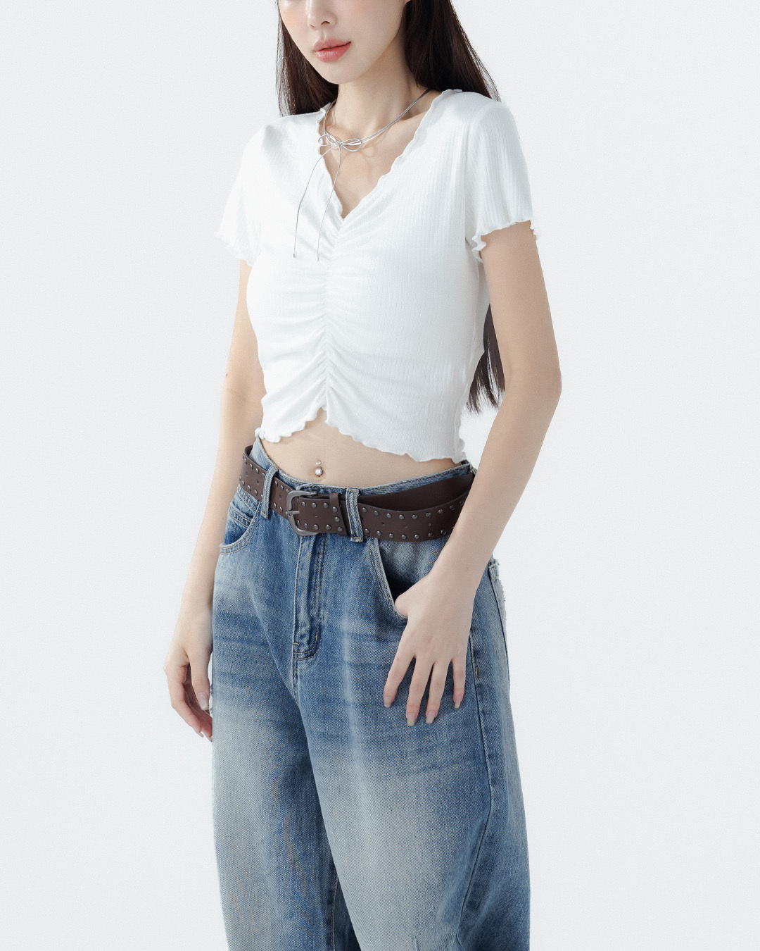 Ribbed, ruffled, short-sleeved top with a flat collar, available in four colors.【01099790】in stock+pre-order