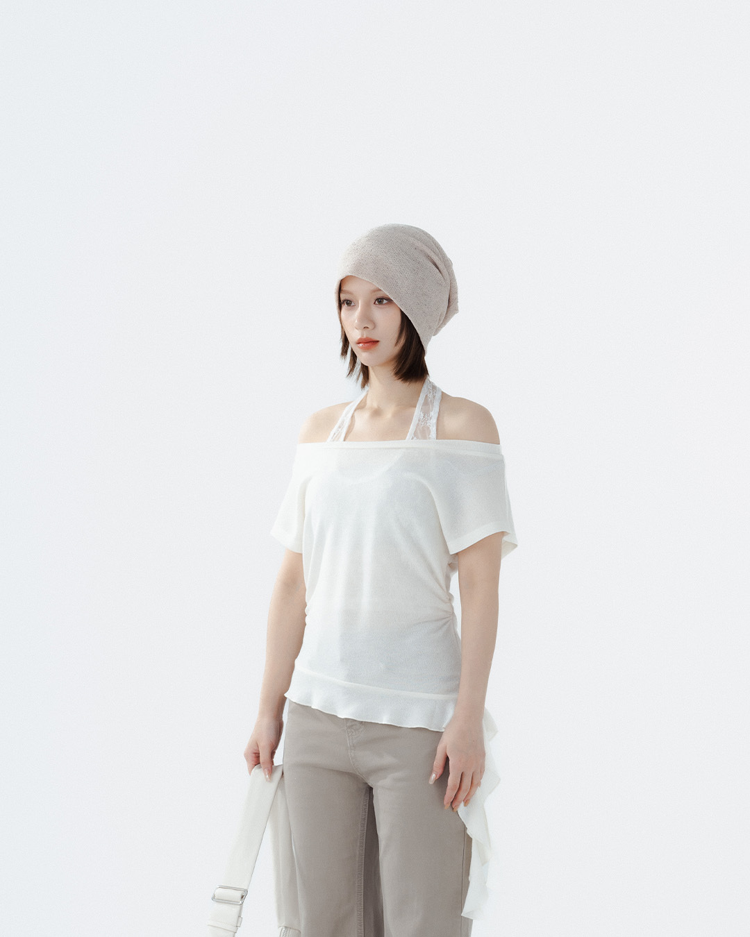 Lace faux two-piece short-sleeved top with ruffled hem, available in three colors.【01099765】in stock+pre-order