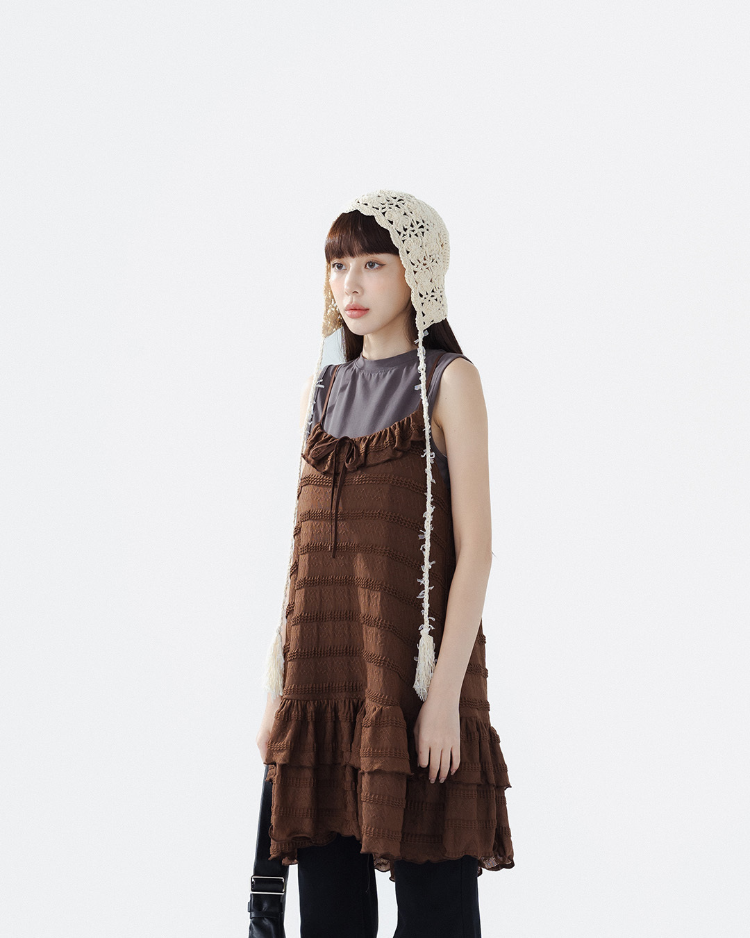 Multi-layered jacquard spaghetti strap mini dress, available in three colors.【01087316】in stock+pre-order