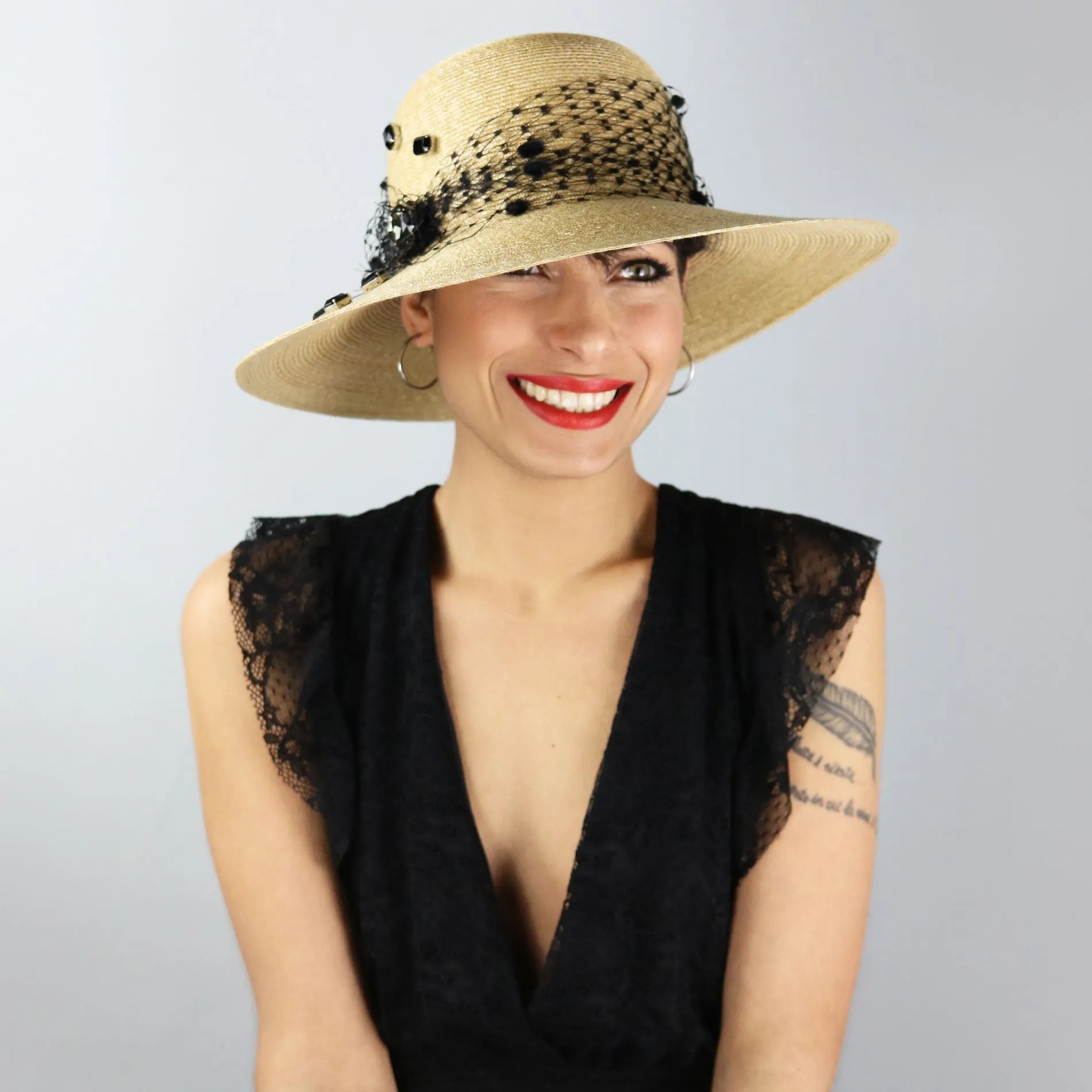 1CP0520-001 [COMPLIT] Esth Summer Hat #10184 (EU)