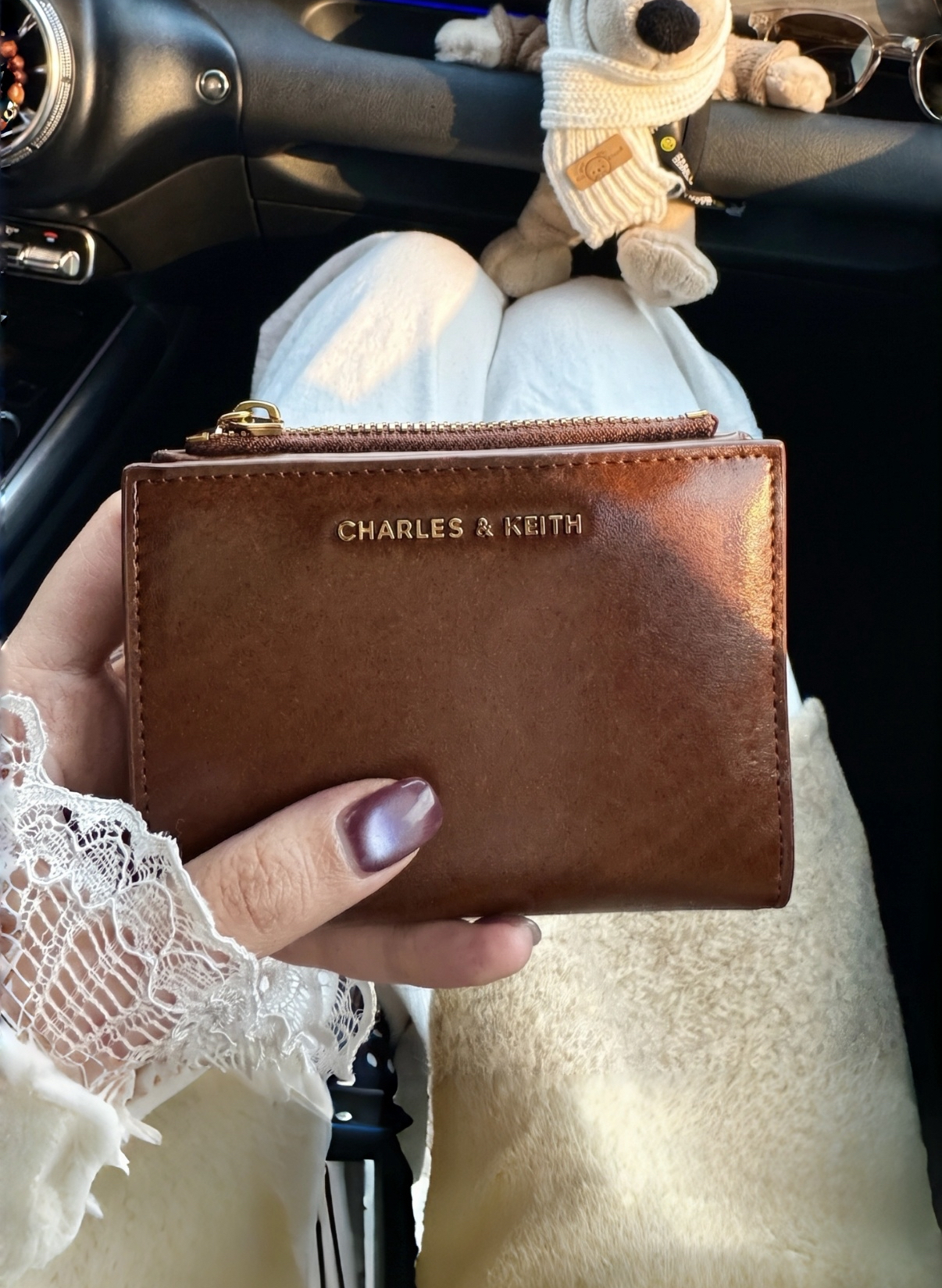 Charles & Keith 小CK 復古多夾層錢包 錢包 零錢包 皮夾 短夾 卡夾 棕色 象牙白/預購